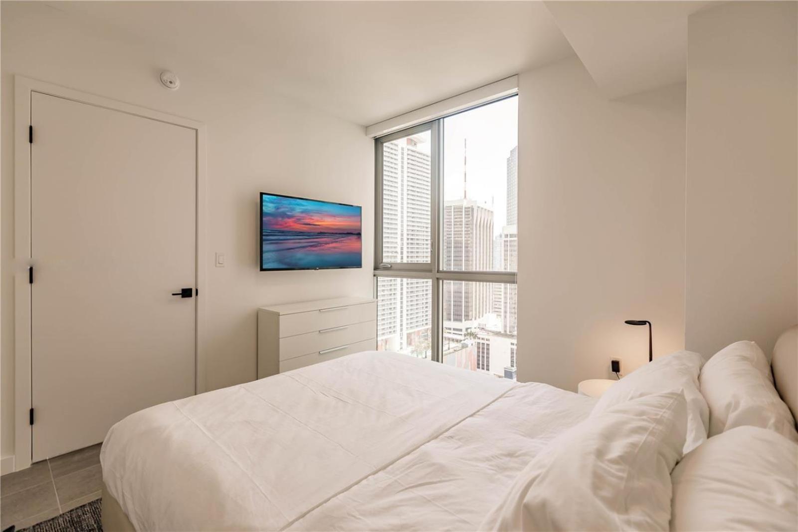 Stylish Stay In The Heart Of Miami - Walk To Bayside & Bayfront Park Zewnętrze zdjęcie