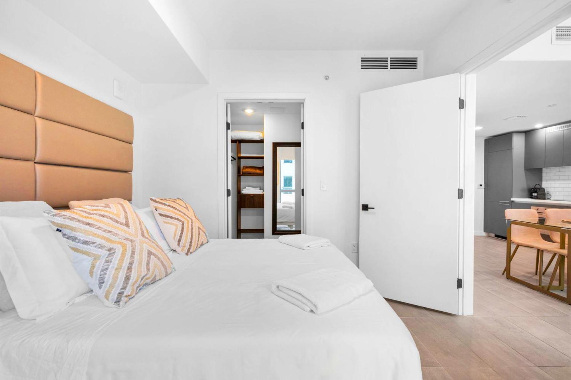 Stylish Stay In The Heart Of Miami - Walk To Bayside & Bayfront Park Zewnętrze zdjęcie
