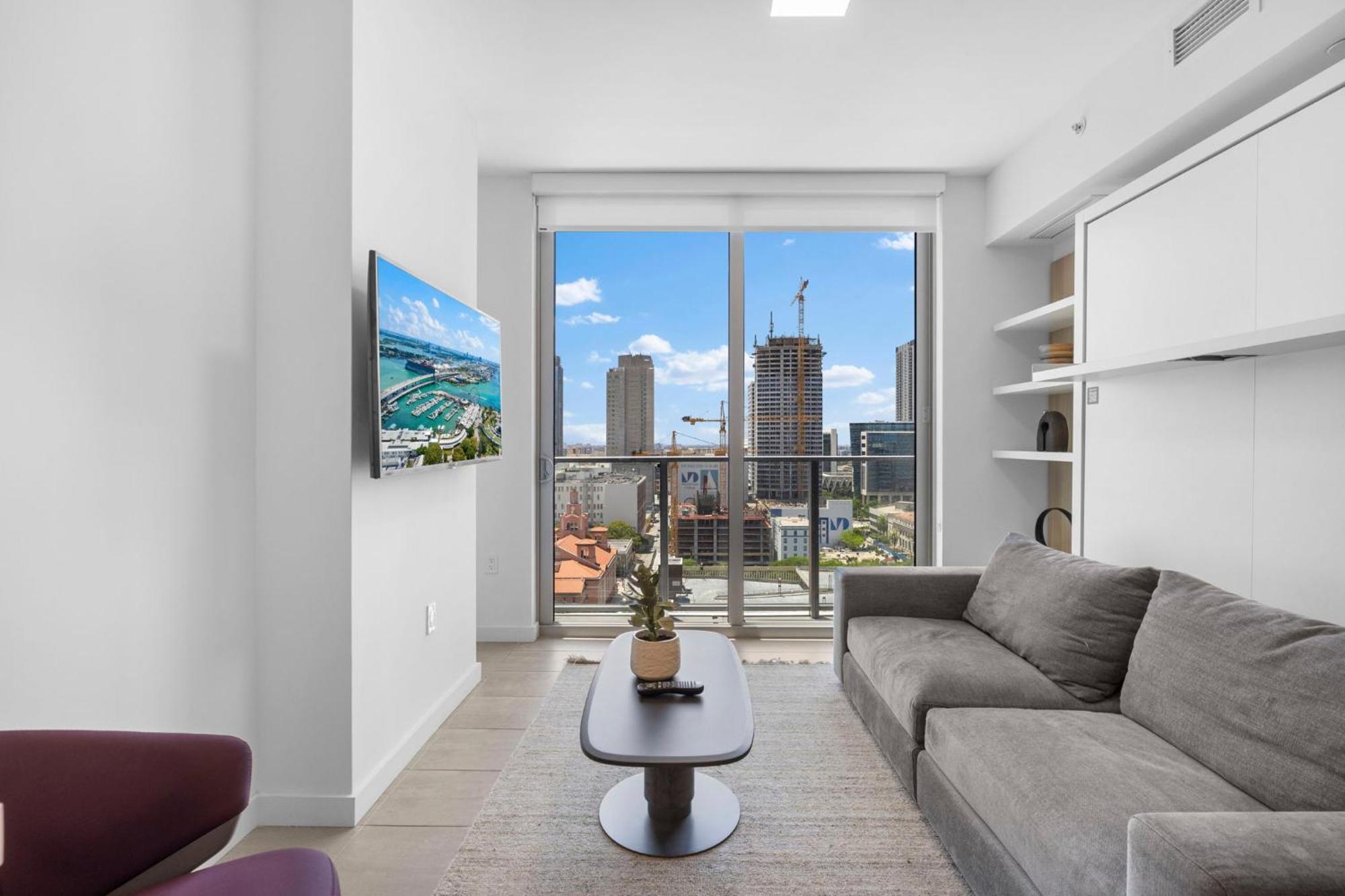 Stylish Stay In The Heart Of Miami - Walk To Bayside & Bayfront Park Zewnętrze zdjęcie